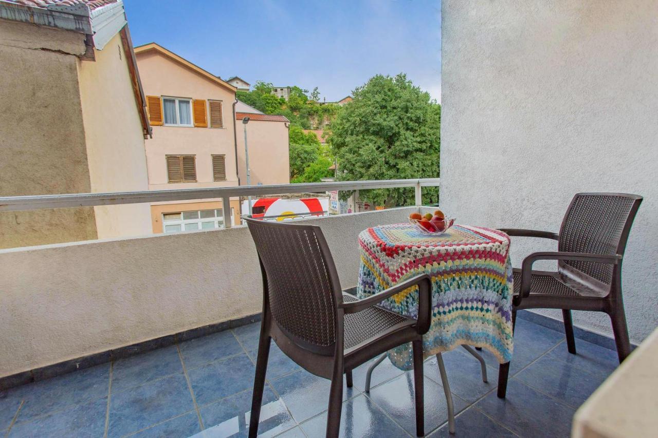 Guesthouse Sanja - Apartments 212 Μόσταρ Εξωτερικό φωτογραφία