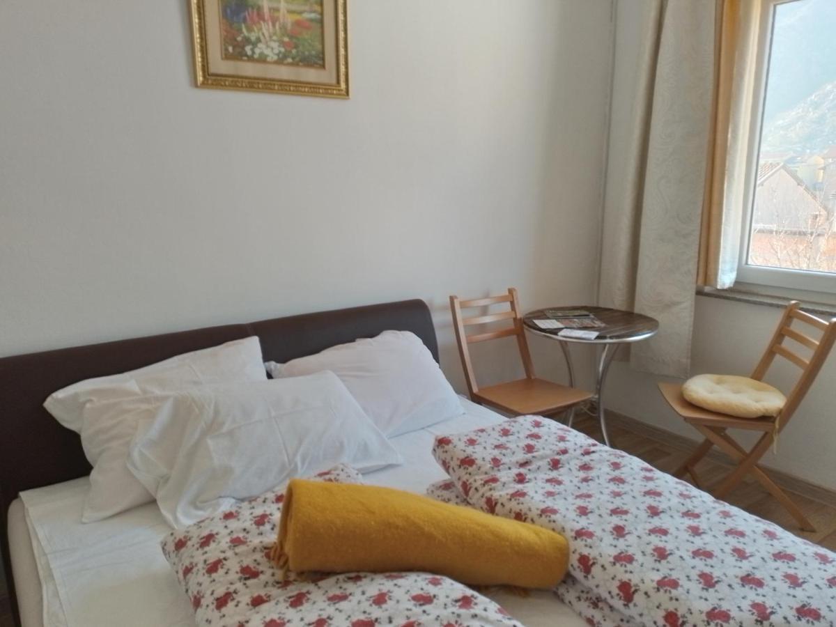 Guesthouse Sanja - Apartments 212 Μόσταρ Εξωτερικό φωτογραφία